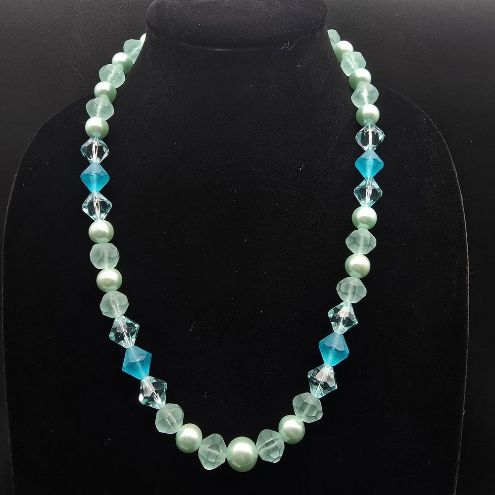 Avon 1987 Icy Pastels Necklace Blue Frosted Lucite Beaded Vintage Jewelry